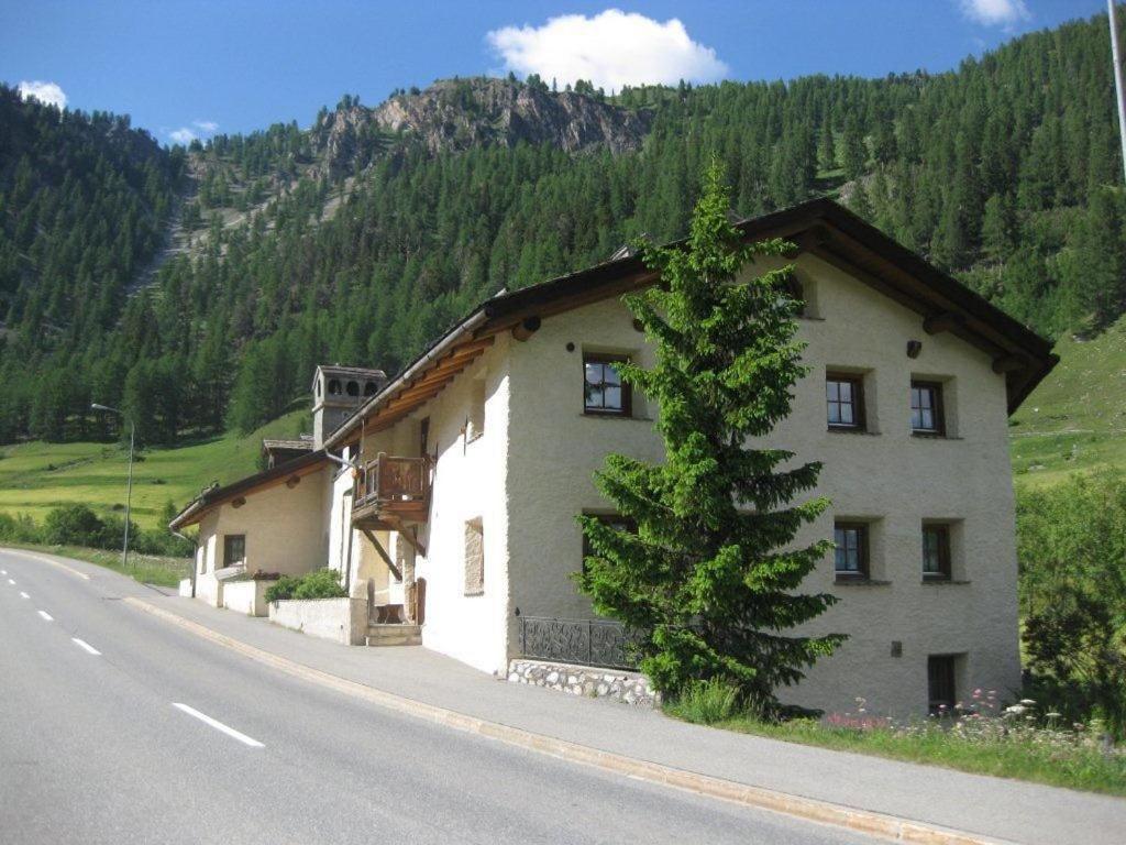 Ferienwohnung Jalet Tschierv ภายนอก รูปภาพ