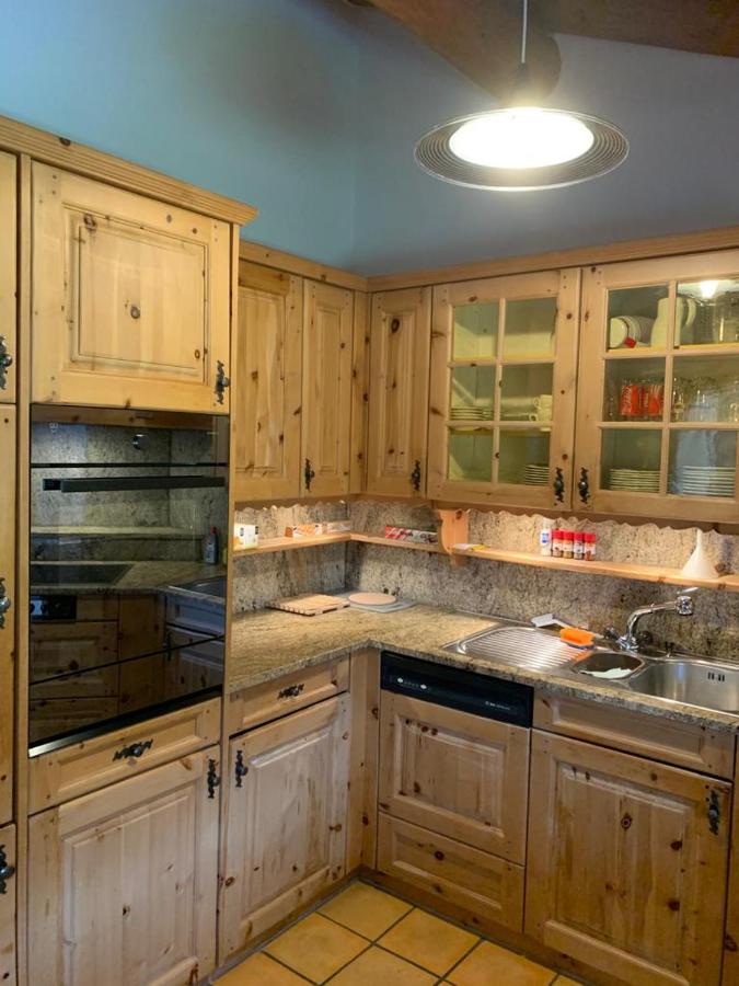 Ferienwohnung Jalet Tschierv ภายนอก รูปภาพ