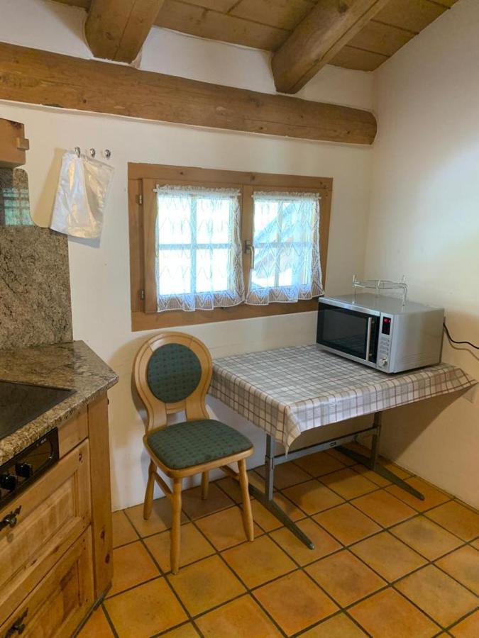 Ferienwohnung Jalet Tschierv ภายนอก รูปภาพ